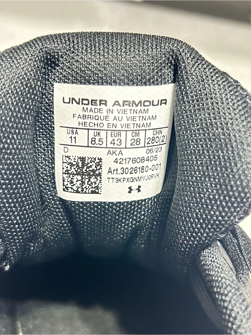 Under Armour Women’s Charged Assert 10 – Black/White – Size 11 D Wide